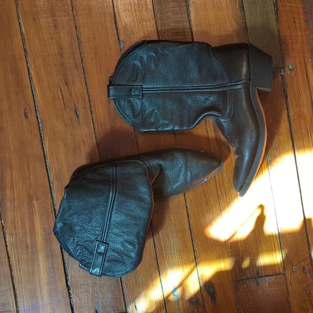 Leather cowboy boots